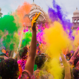 Throwing colored powder